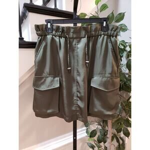 Express Women's Green Solid 100% Polyester Flap Pocket Cargo Skirt Size Medium